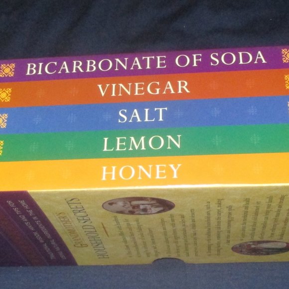 Grandmother's Household Secrets Trade Paperbacks Box Set (Margaret Briggs, 2012) - Picture 3 of 8